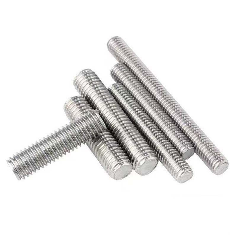 Tyyppi B Täysin kierteitetty nasta